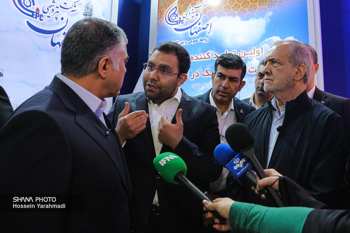بازدید رئیس‌جمهوری از بیست‌ونهمین نمایشگاه نفت 2 9