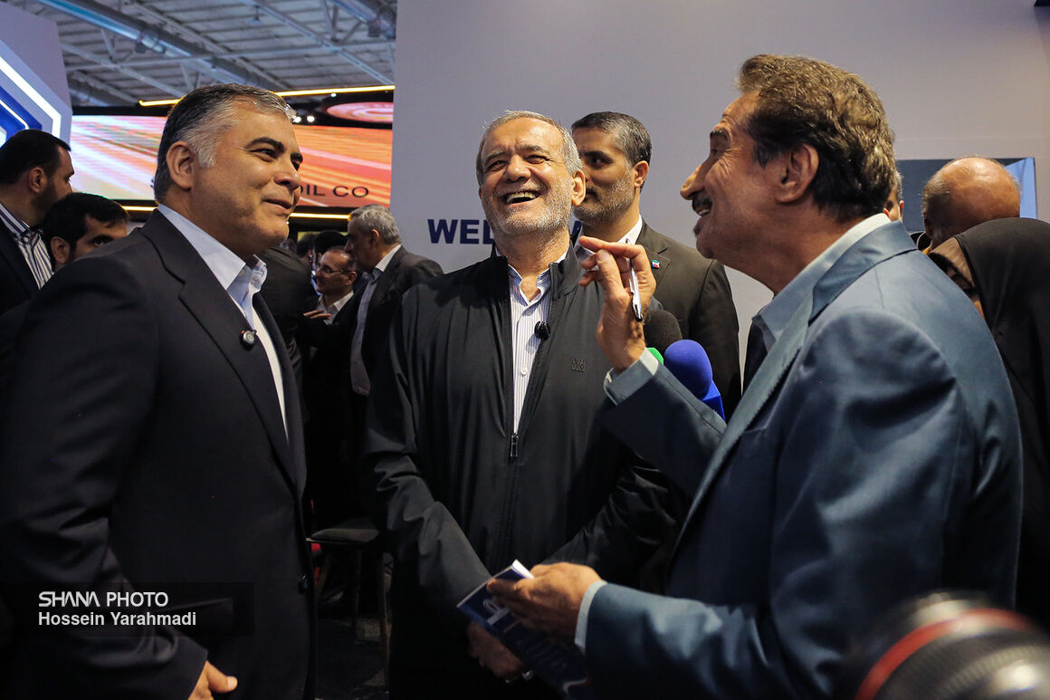 بازدید رئیس‌جمهوری از بیست‌ونهمین نمایشگاه نفت 2 15