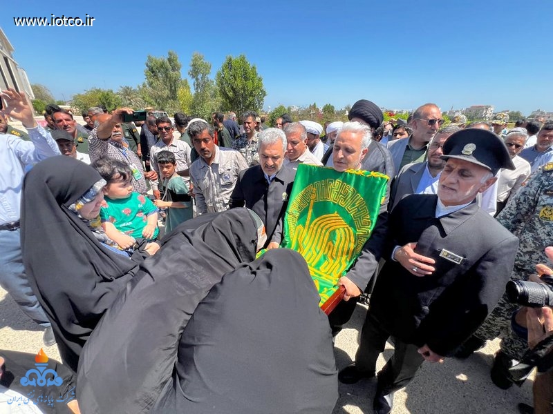 کاروان خدام حرم مطهر رضوی و پرچم متبرک بارگاه ملکوتی امام رضا+ دهه کرامت 10