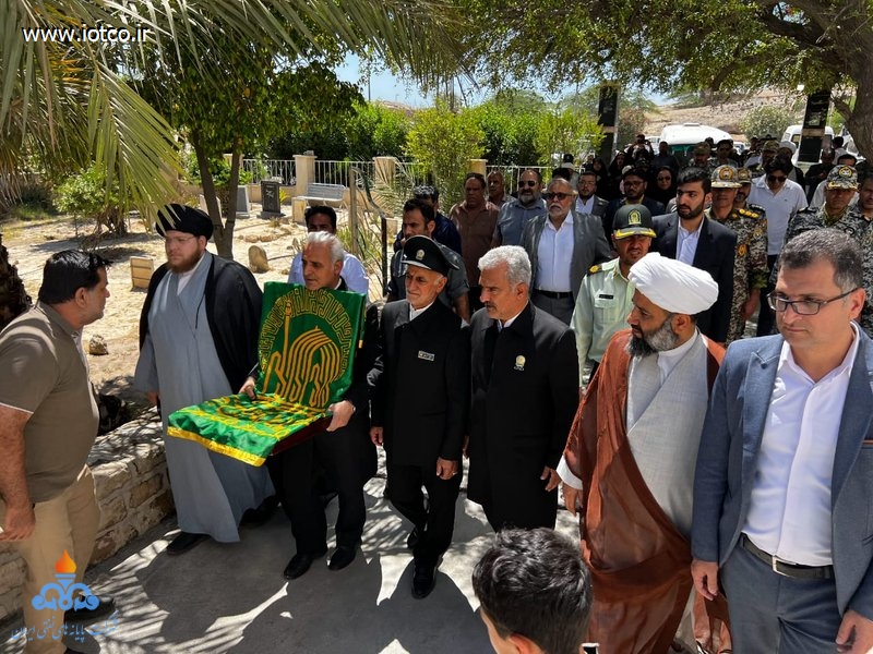 کاروان خدام حرم مطهر رضوی و پرچم متبرک بارگاه ملکوتی امام رضا+ دهه کرامت 16