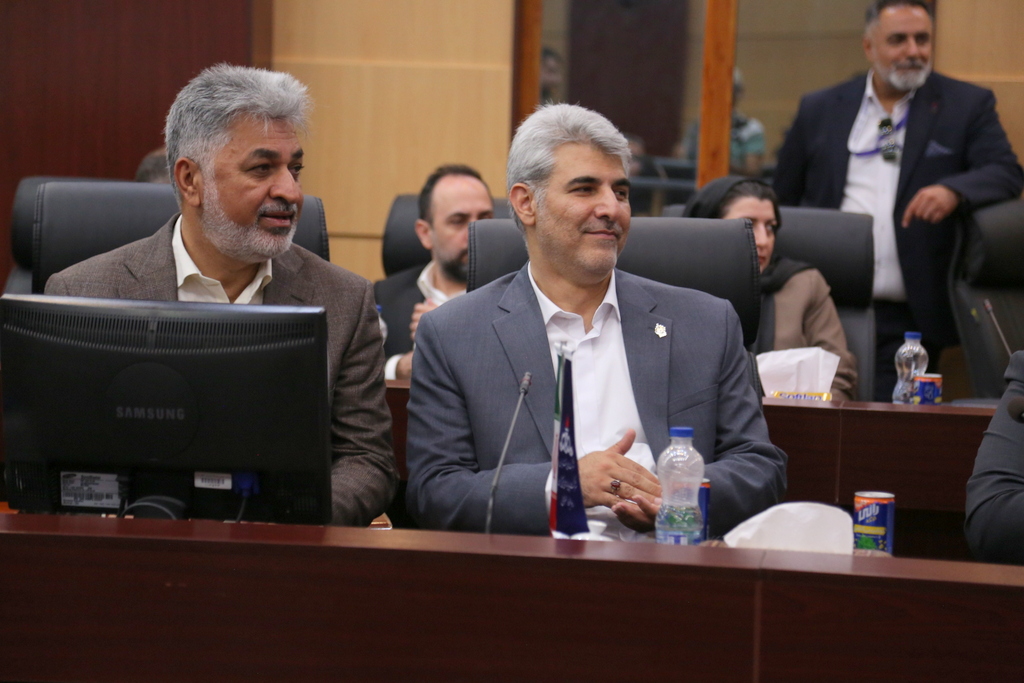 نشست معرفی فرصت‌های سرمایه‌گذاری پایانه‌های نفتی ایران 4