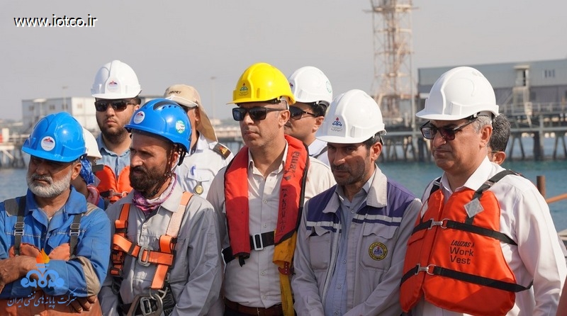 بازدید +مدیران + روسای ارشد+ شرکت پایانه های نفتی ایران +پروژه تعمیرات اساسی+ اسکله شرقی خارگ 4
