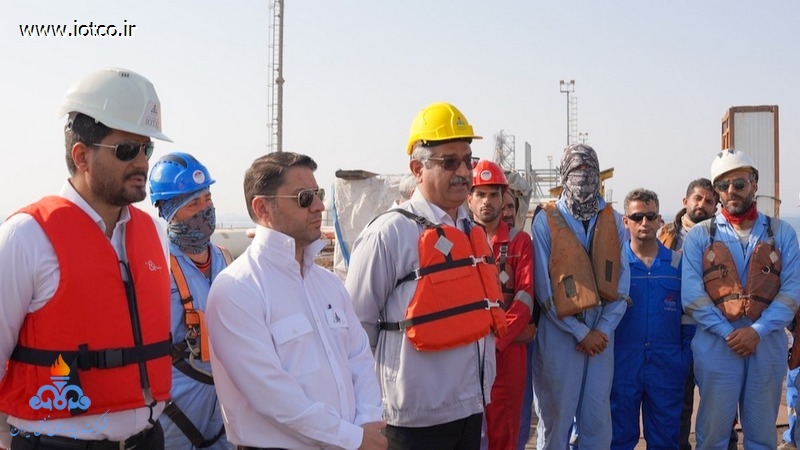 بازدید +مدیران + روسای ارشد+ شرکت پایانه های نفتی ایران +پروژه تعمیرات اساسی+ اسکله شرقی خارگ 11