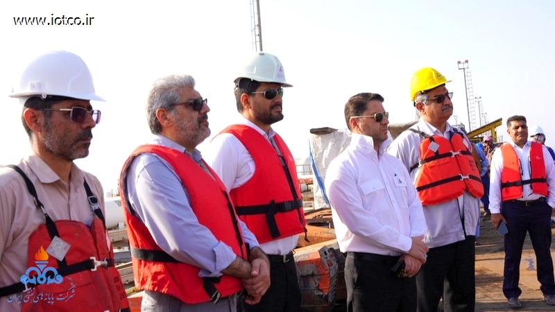 بازدید +مدیران + روسای ارشد+ شرکت پایانه های نفتی ایران +پروژه تعمیرات اساسی+ اسکله شرقی خارگ 13