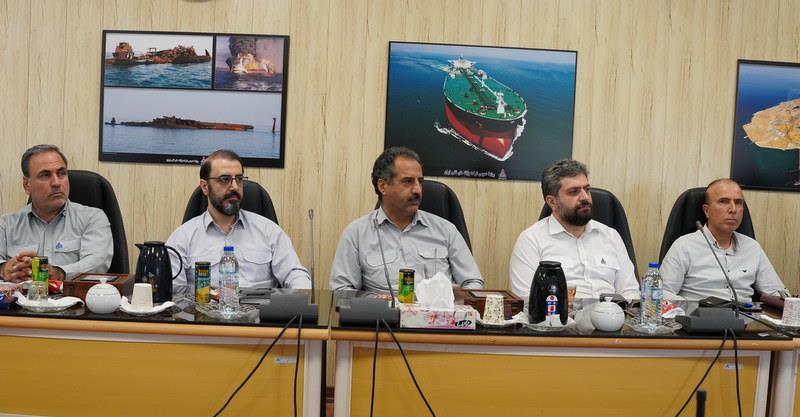 نشست مدیرعامل شرکت پایانه‌های نفتی ایران با رؤسای ادارات پایانه نفتی خارگ+ اسدروز 11