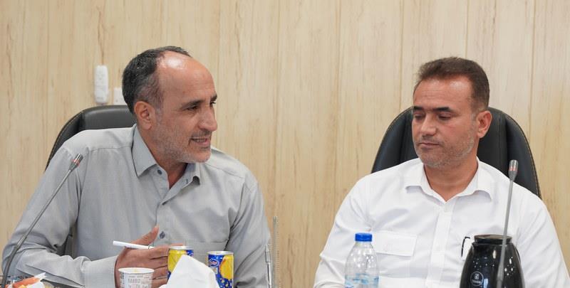 نشست مدیرعامل شرکت پایانه‌های نفتی ایران با رؤسای ادارات پایانه نفتی خارگ+ اسدروز 6