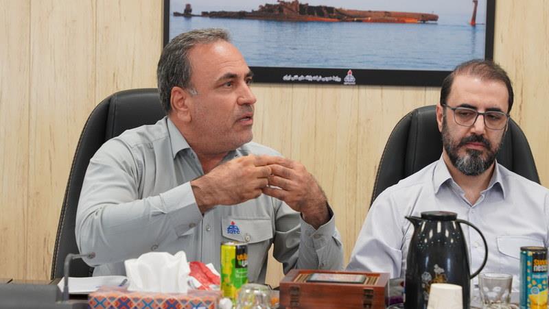 نشست مدیرعامل شرکت پایانه‌های نفتی ایران با رؤسای ادارات پایانه نفتی خارگ+ اسدروز 2