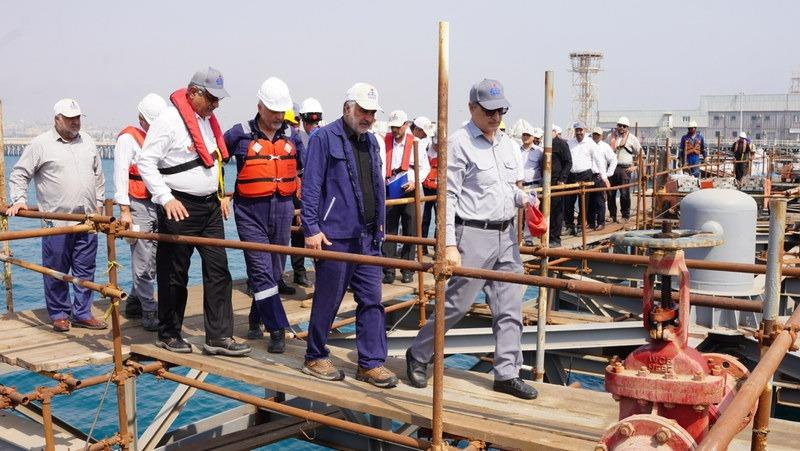 بازدید+مدیرعامل +از پروژه‌ها+پایانه خارگ +عباس اسدروز 6