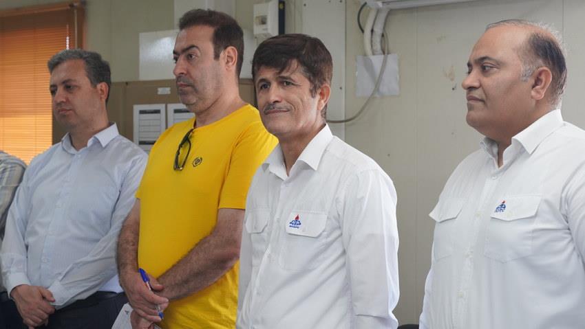 بازدید+ معاون برنامه‌ریزی و تلفیق طرح‌ها و برنامه‌های شرکت ملی نفت ایران+ اسدروز+ میری+ خارگ 15