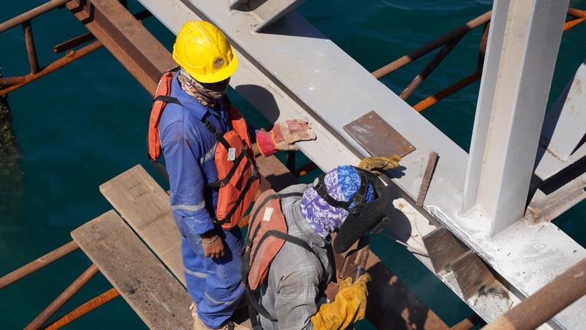 بازدید+ معاون برنامه‌ریزی و تلفیق طرح‌ها و برنامه‌های شرکت ملی نفت ایران+ اسدروز+ میری+ خارگ 2