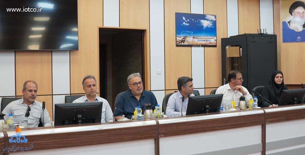 تجلیل از ایثارگران پایانه نفتی خارگ + هفته دفاع مقدس 15