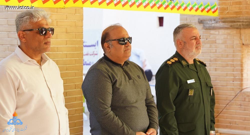 غبارروبی و عطرافشانی + گلزار شهدای+  جزیره خارگ 18