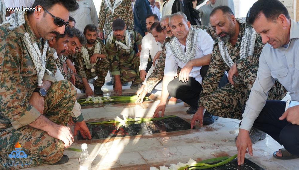 غبارروبی و عطرافشانی + گلزار شهدای+  جزیره خارگ 1