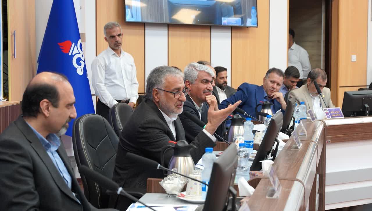 جایزه تعالی سازمانی در شرکت پایانه‌های نفتی ایران+ اسدروز 8