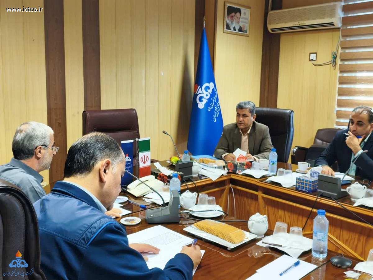 بررسی وضعیت نیروی انسانی و رفاه کارکنان پایانه نفتی شمال 6