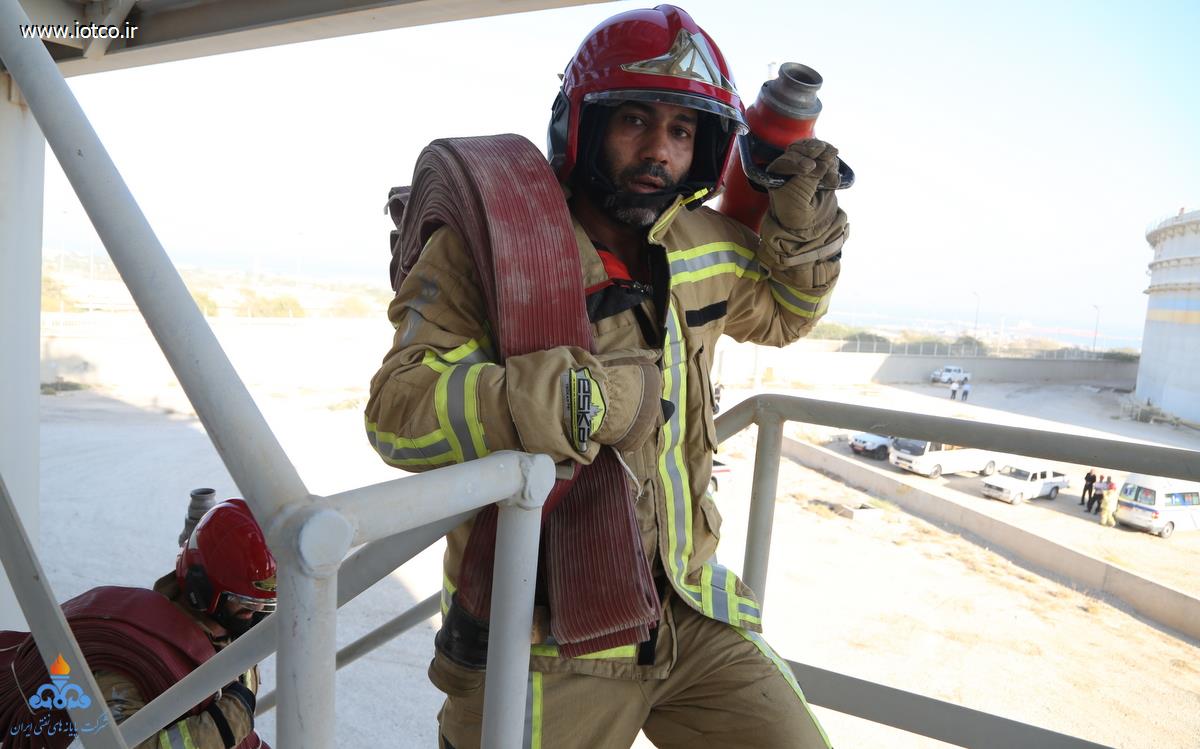 مانور مهار آتش‌سوزی + پایانه نفتی خارگ+ دریالعل+ دلیری 23