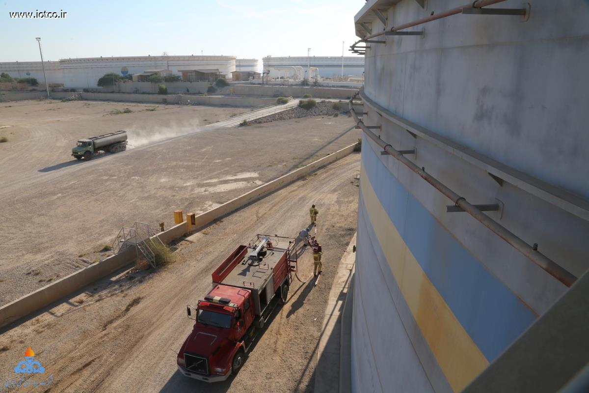 مانور مهار آتش‌سوزی + پایانه نفتی خارگ+ دریالعل+ دلیری 21