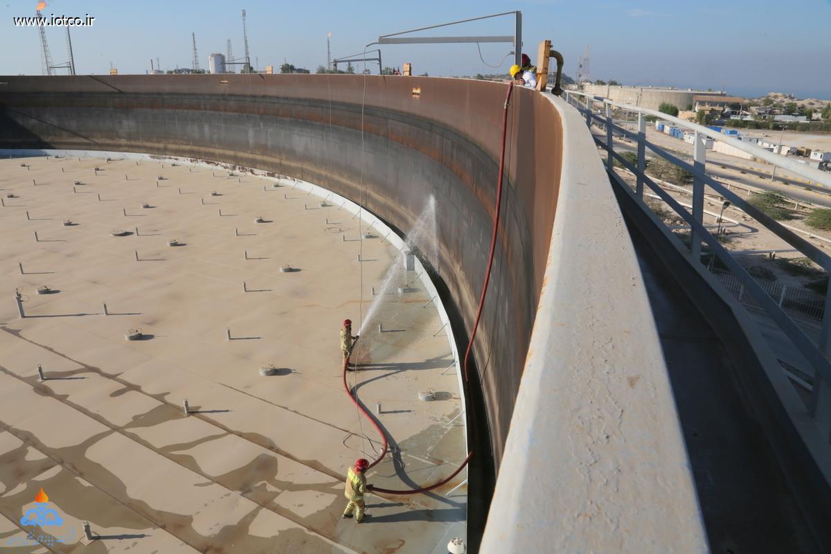 مانور مهار آتش‌سوزی + پایانه نفتی خارگ+ دریالعل+ دلیری 14