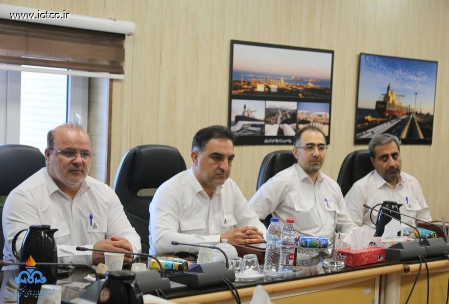 خدمات پشتیبانی + سید علی میری + مدیر پایانه 4