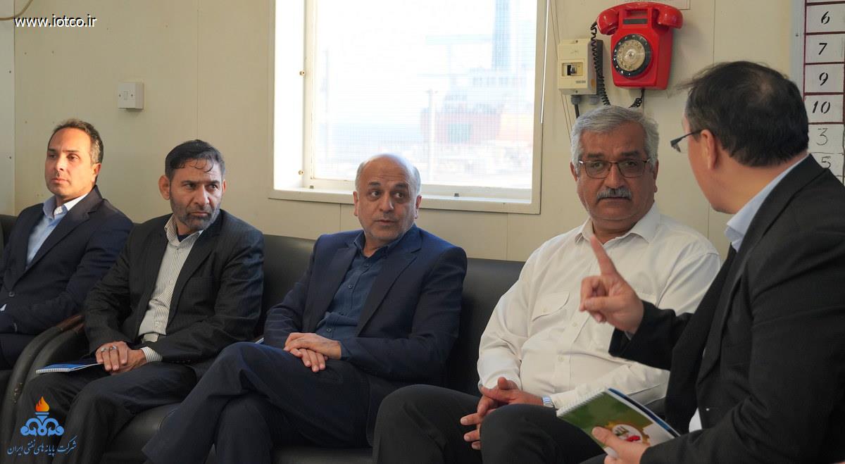 بازدید علمی دانشجویان دانشگاه عالی دفاع ملی +پایانه نفتی خارگ 13