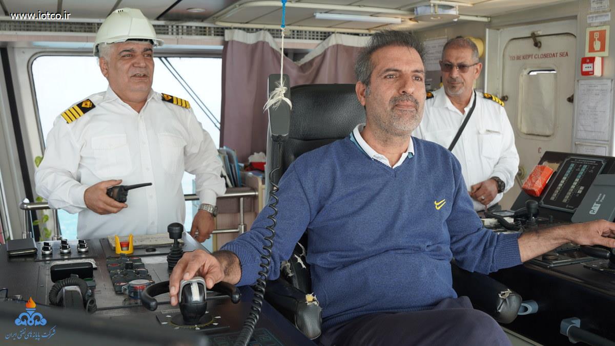 مانور مقابله با آلودگی نفتی + پایانه نفتی خارگ  14