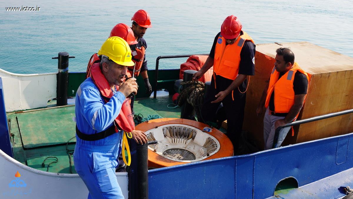 مانور مقابله با آلودگی نفتی + پایانه نفتی خارگ  6