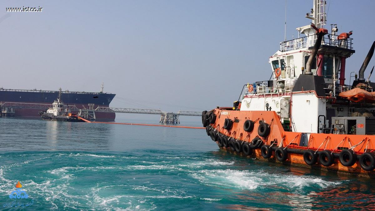 مانور مقابله با آلودگی نفتی + پایانه نفتی خارگ  4