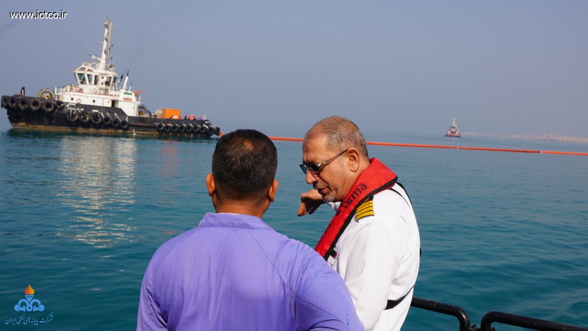 مانور مقابله با آلودگی نفتی + پایانه نفتی خارگ  3