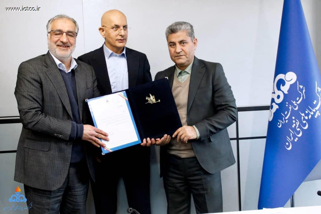 مراسم+ تودیع و معارفه +مدیران پیشین و جدید منابع انسانی + عباس اسدروز+ احمدزارع+غلامرضا نوری‌مومنی 1