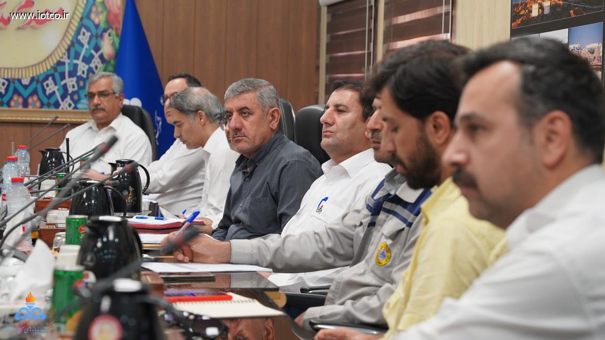 نشست بررسی وضعیت عملیاتی و نگهداشت تاسیسات در پایانه نفتی خارگ 14