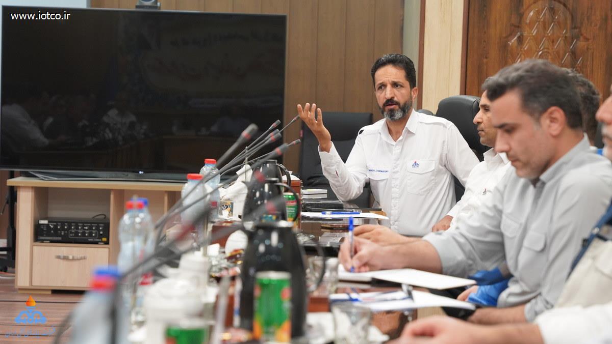 نشست بررسی وضعیت عملیاتی و نگهداشت تاسیسات در پایانه نفتی خارگ 8