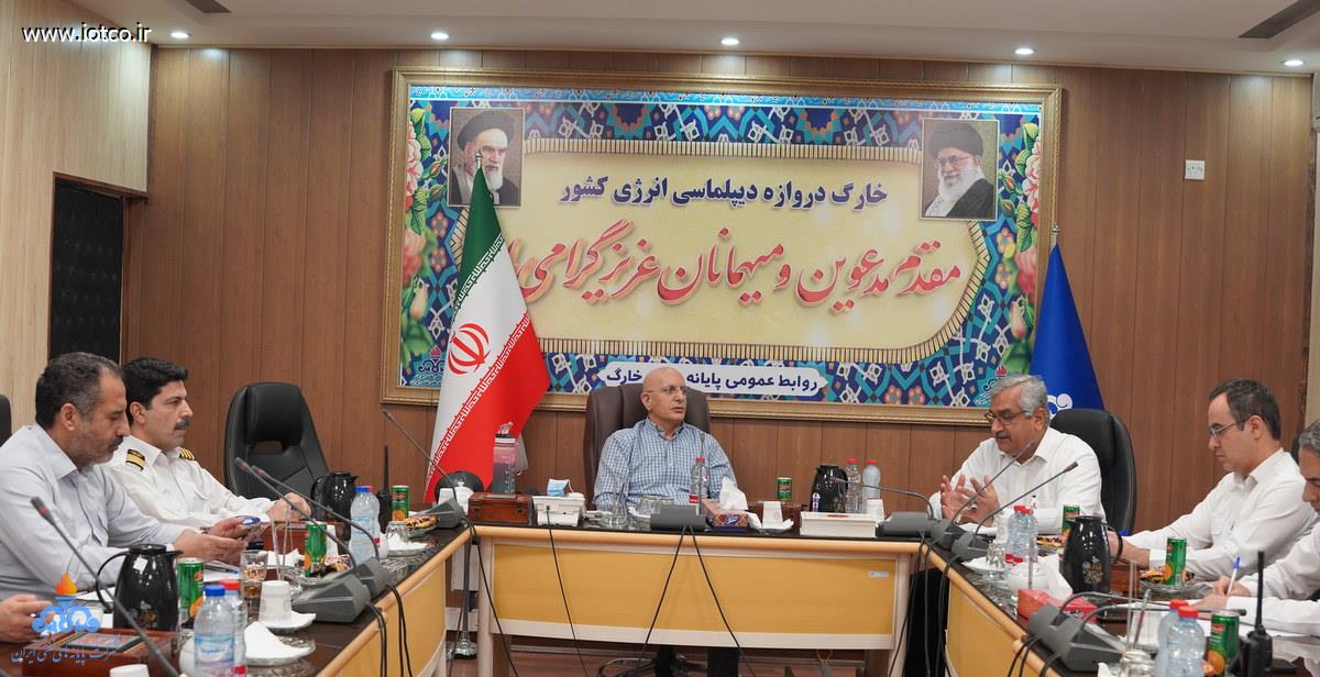 نشست بررسی وضعیت عملیاتی و نگهداشت تاسیسات در پایانه نفتی خارگ 5