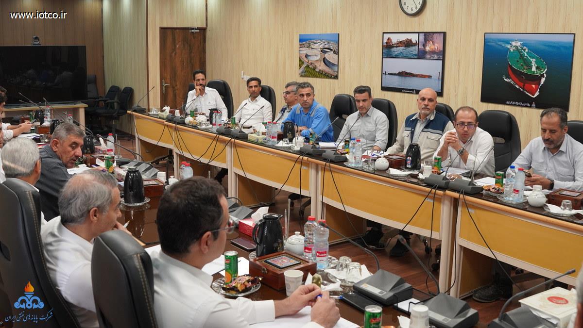 نشست بررسی وضعیت عملیاتی و نگهداشت تاسیسات در پایانه نفتی خارگ 2