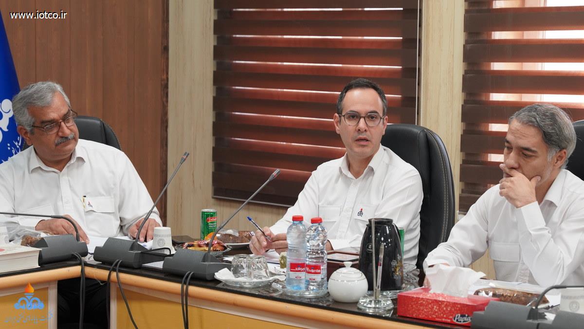 نشست بررسی وضعیت عملیاتی و نگهداشت تاسیسات در پایانه نفتی خارگ 1