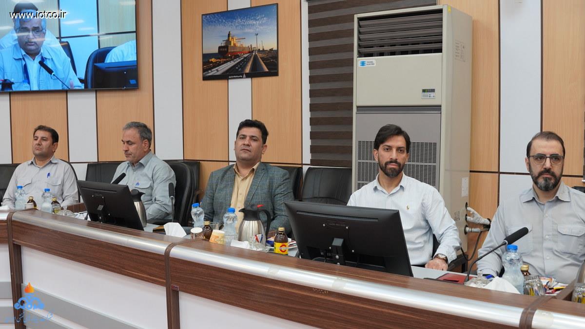 عباس اسدروز + مدیرعامل +شرکت پایانه‌های نفتی ایران +نشست با مدیران + رؤسای پایانه نفتی خارگ 29