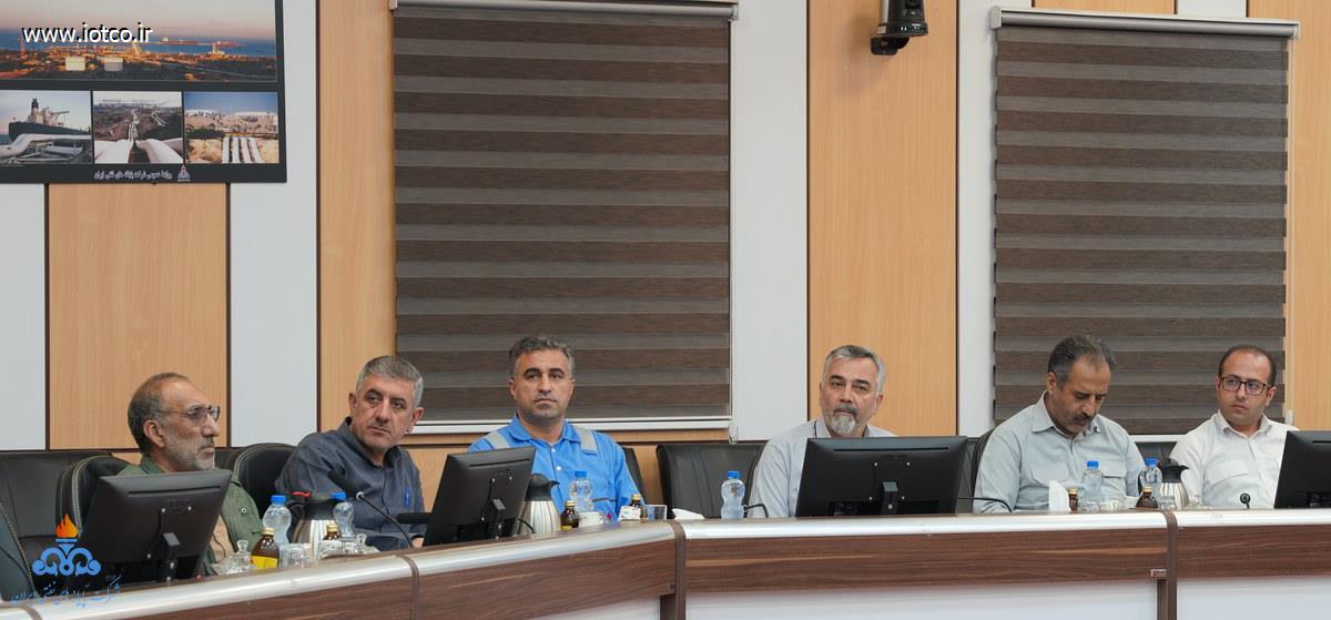 عباس اسدروز + مدیرعامل +شرکت پایانه‌های نفتی ایران +نشست با مدیران + رؤسای پایانه نفتی خارگ 22