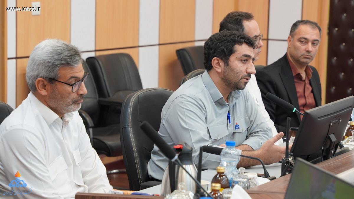 عباس اسدروز + مدیرعامل +شرکت پایانه‌های نفتی ایران +نشست با مدیران + رؤسای پایانه نفتی خارگ 10