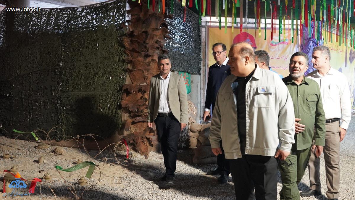 بازدید مدیر پایانه نفتی خارگ+نمایشگاه دائمی بسیج 9