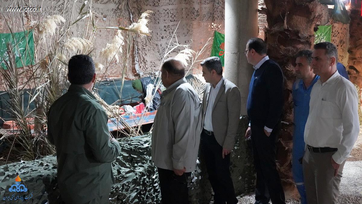 بازدید مدیر پایانه نفتی خارگ+نمایشگاه دائمی بسیج 8