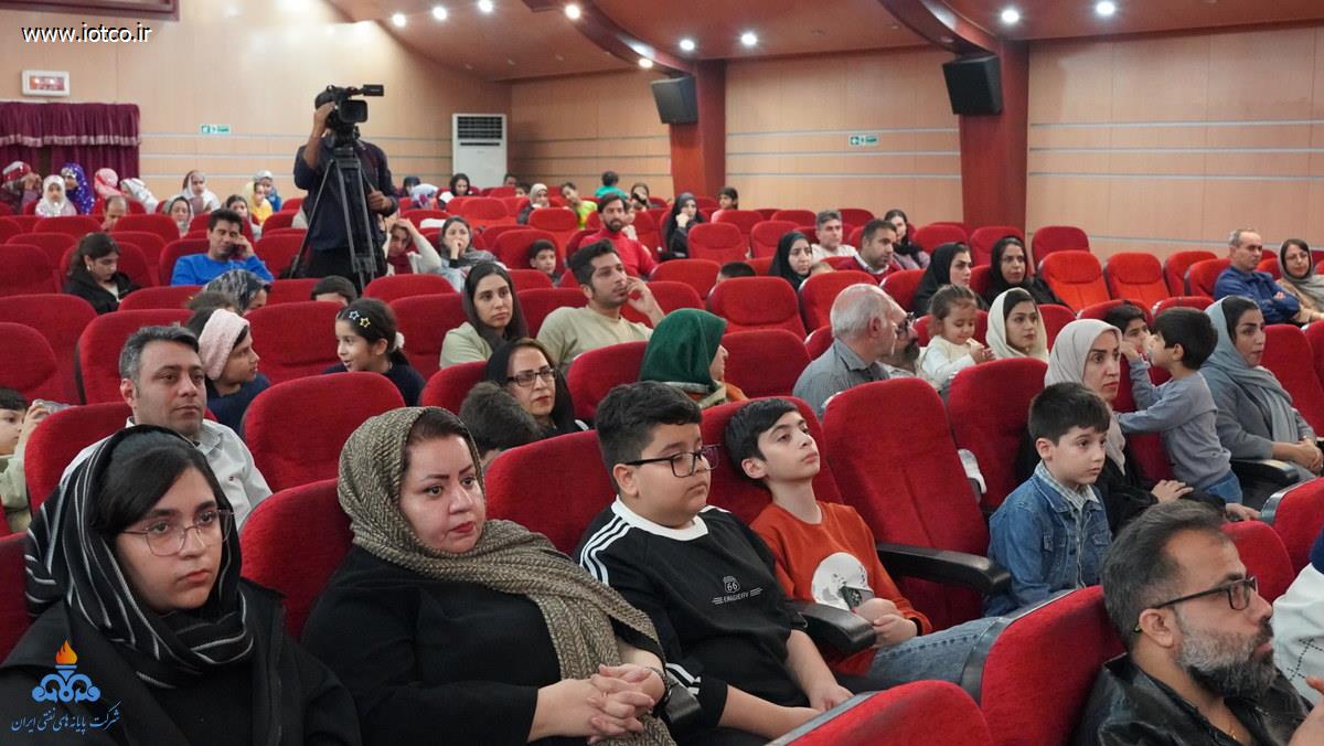 برگزاری نمایشگاه دستاوردهای رباتیک و فناوری نوین در جزیره خارگ 28