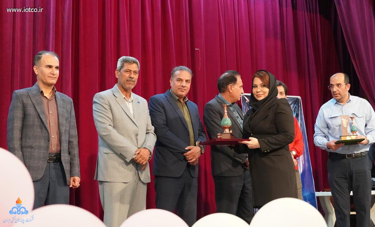 برگزاری نمایشگاه دستاوردهای رباتیک و فناوری نوین در جزیره خارگ 12