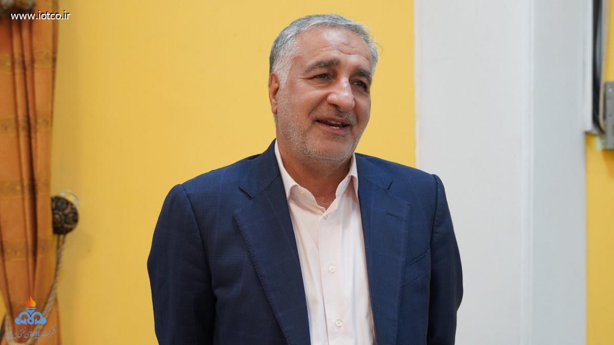 نشست صمیمی +مدیرعامل شرکت پایانه‌های نفتی ایران + روسای پایانه نفتی خارگ + مناسب میلاد امام علی(ع)+ عباس اسدروز 20