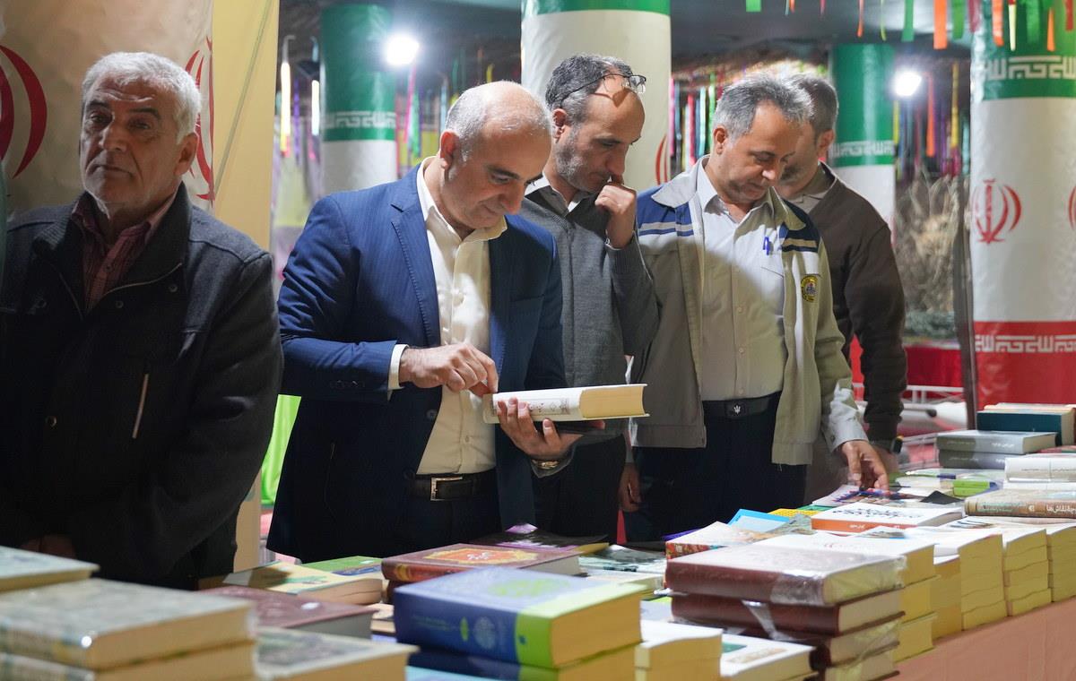 نمایشگاه کتاب بسیج 1