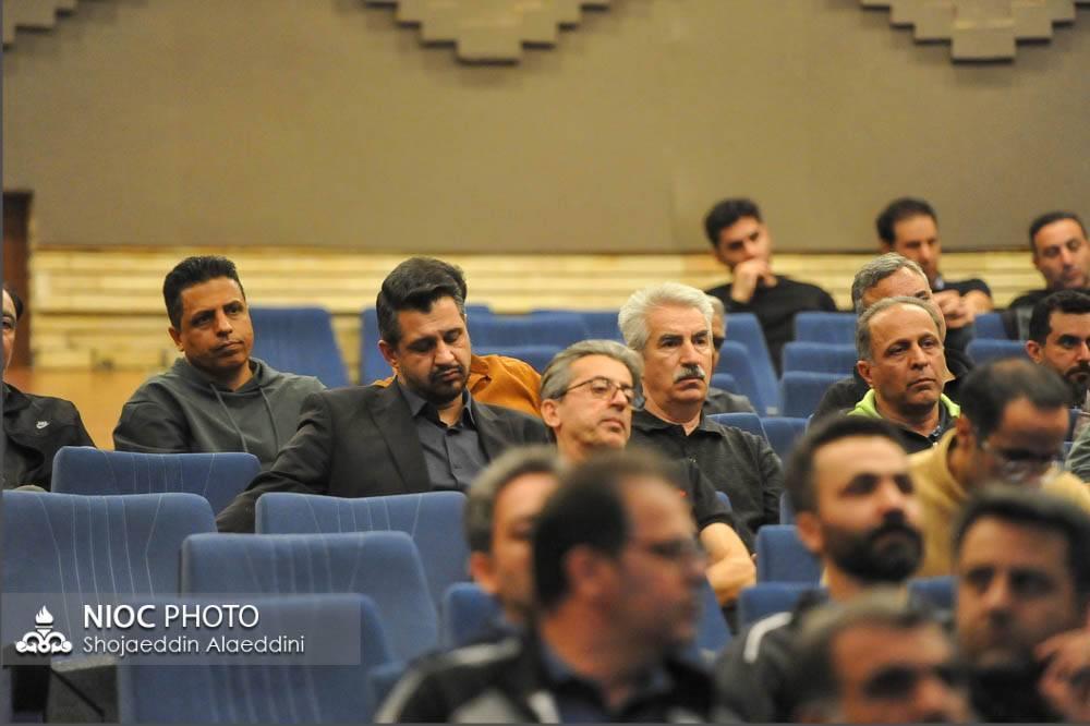 حضور موفق کاروان ورزشی پایانه‌های نفتی ایران در المپیاد کارکنان بالای ۴۵ سال 71