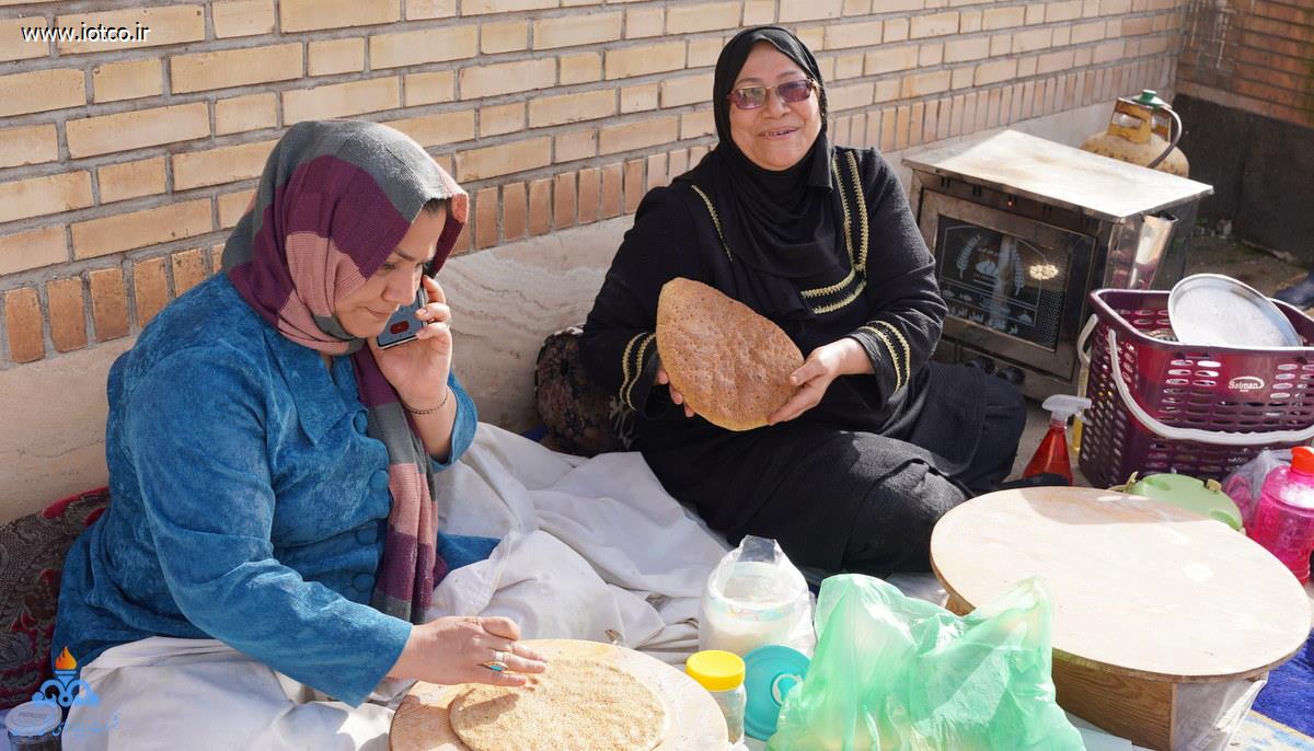 جشنواره نان محلی + نمایشگاه آثار هنری +دهه فجر +جزیره خارگ  36