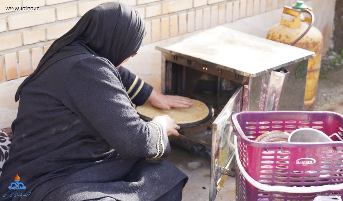 جشنواره نان محلی + نمایشگاه آثار هنری +دهه فجر +جزیره خارگ  29