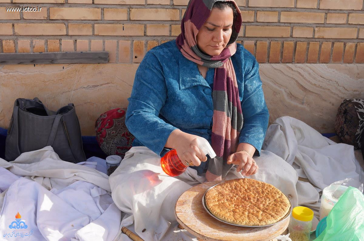جشنواره نان محلی + نمایشگاه آثار هنری +دهه فجر +جزیره خارگ  28