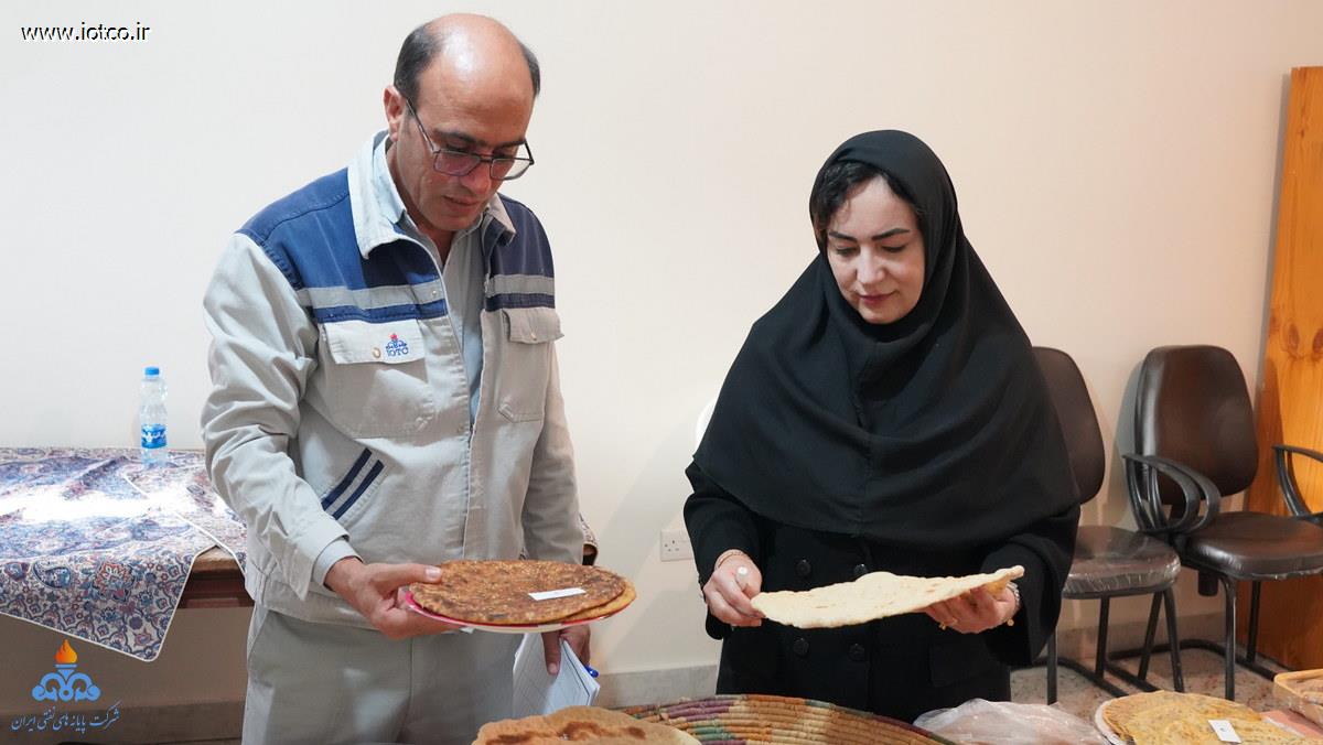 جشنواره نان محلی + نمایشگاه آثار هنری +دهه فجر +جزیره خارگ  16