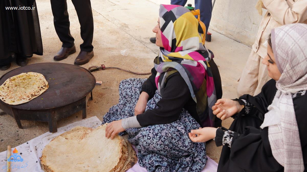 جشنواره نان محلی + نمایشگاه آثار هنری +دهه فجر +جزیره خارگ  15