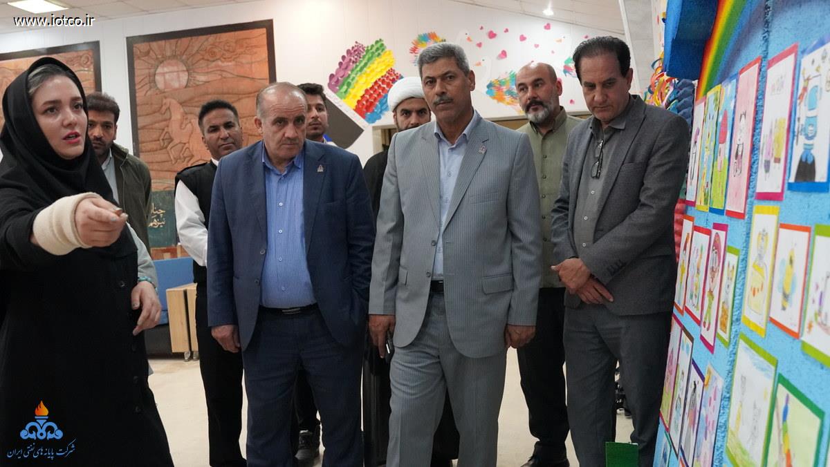 جشنواره نان محلی + نمایشگاه آثار هنری +دهه فجر +جزیره خارگ  4